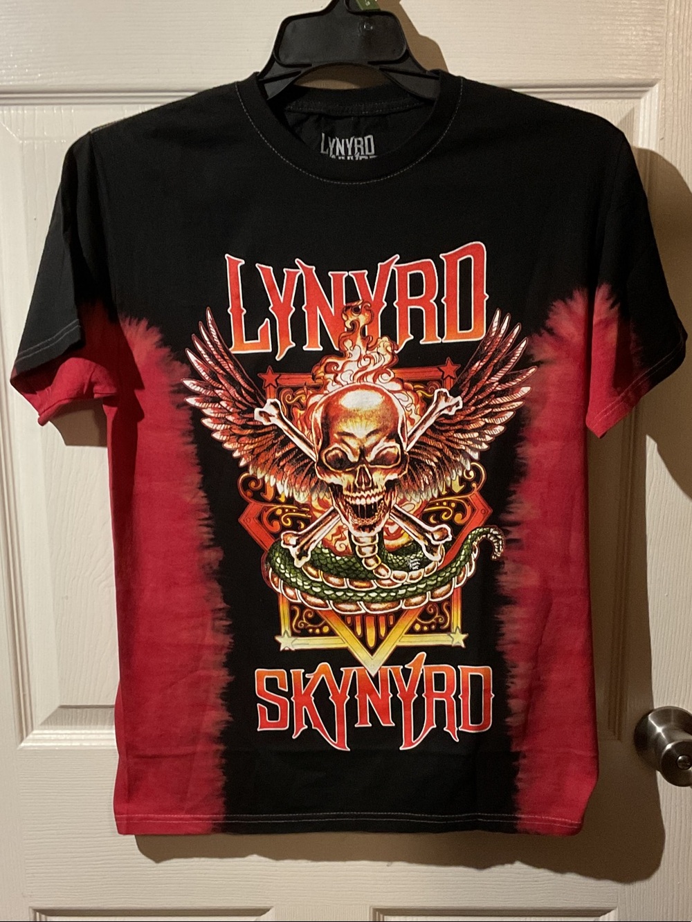 🔥Lynyrd Skynyrd Short-Sleeve Graphic Band Tee — Black & Red